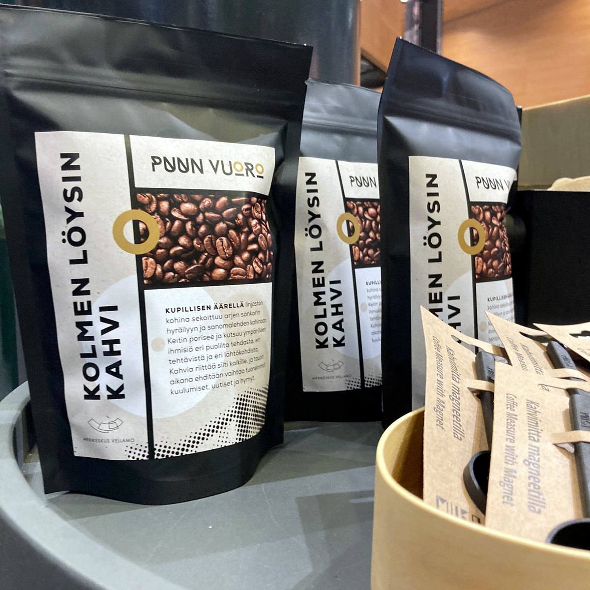 Logo coffee: Puun Vuoksi, Kolmen löysin kahvi